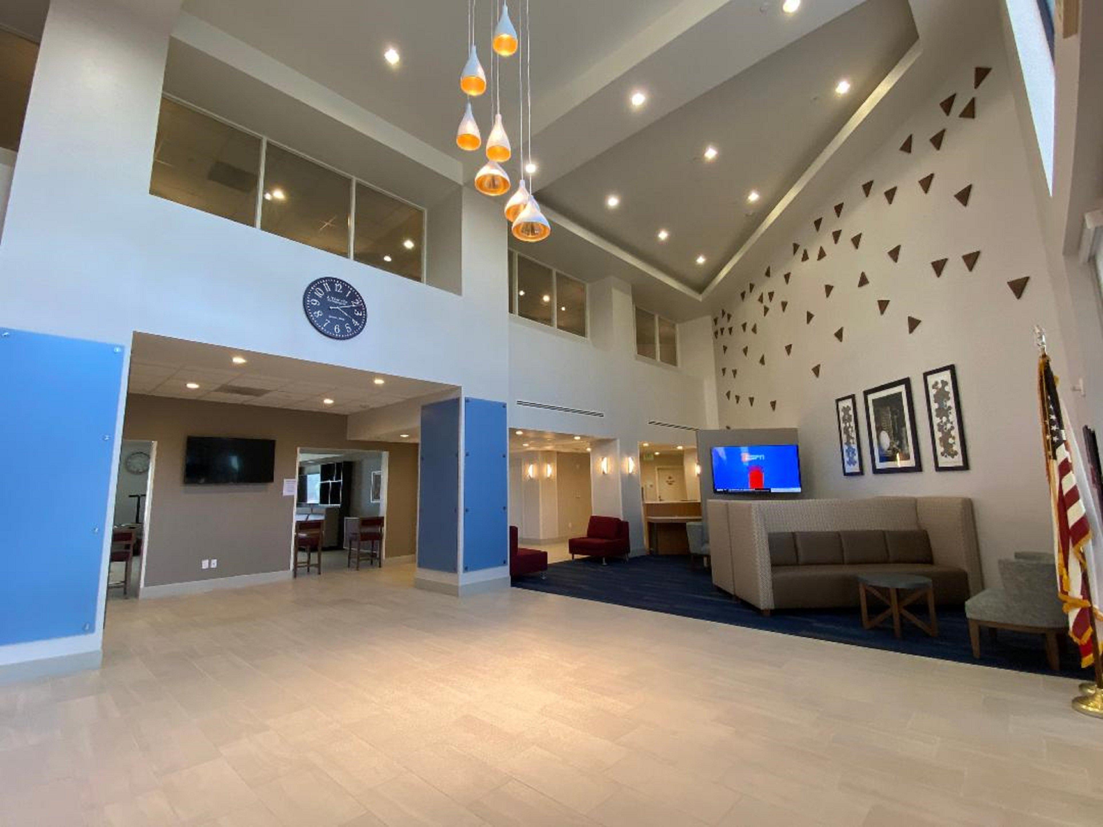 Holiday Inn Express & Suites Beaumont - Oak Valley By Ihg Exterior foto
